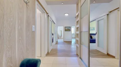 Na predaj 4-izbový byt, 91 m², Bratislava-Karlova Ves, Adámiho