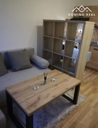 Mieszkania na wynajem, 1-pokojowe, Piešťany · €415