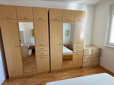 Na prenájom 2-izbový byt, 54 m², Bratislava-Petržalka, A. Gwerkovej