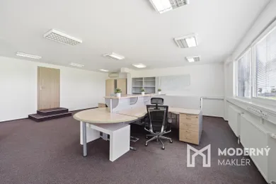 Na prenájom objekt, 108 m², Trnava, Zavarská
