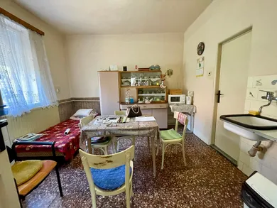 Na predaj 3-izbový dom, 100 m², Kameničná