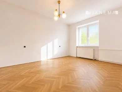 Na predaj 2-izbový byt, 57 m², Trenčín, Dlhé Hony