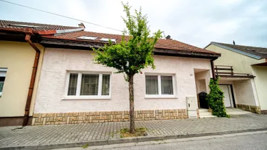 Domy na predaj 5-izbový, Piešťany · €295 000