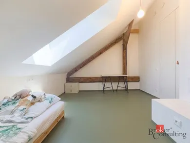 Na prenájom 3-izbový byt, 75 m², Bratislava-Nové Mesto, Čajakova