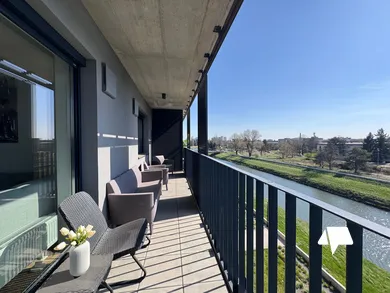 Na prenájom 2-izbový byt, 60 m², Nitra, Napervillská