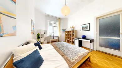 Na predaj 2-izbový byt, 90 m², Bratislava-Staré Mesto, Mariánska