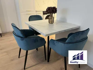 Na prenájom 2-izbový byt, 44 m², Komárno, Vnútorná Okružná