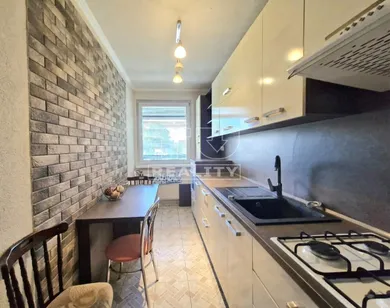 Na predaj 2-izbový byt, 46 m², Topoľčany