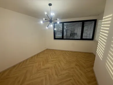 Na prenájom 4-izbový byt, 105 m², Malacky, Námestie u Severínka