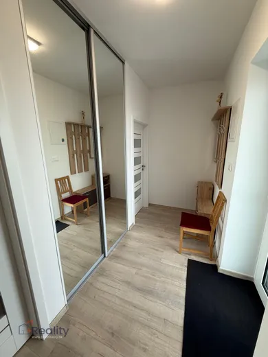 Na prenájom 2-izbový byt, 55 m², Dunajská Streda