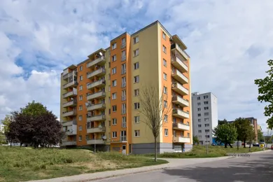 Byty na prenájom 1-izbový, Trenčín · €500