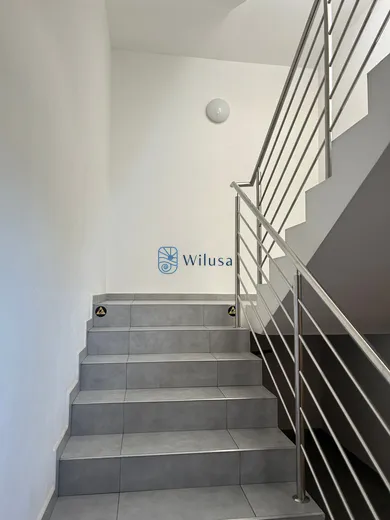 Na prenájom komerčné, 45 m², Bratislava-Ružinov, Strojnícka