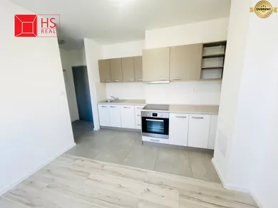 Na prenájom byt v Nové Zámky · €465 · Novostavba
