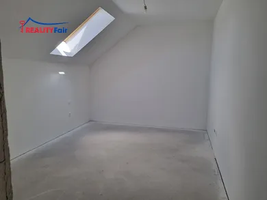 Na predaj 2-izbový byt, 42 m², Malé Borové