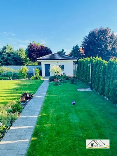 Na predaj dom, 161 m², Veľké Dvorníky, Jasná