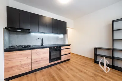 Byty na predaj 2-izbový, Zvolen · €149 000
