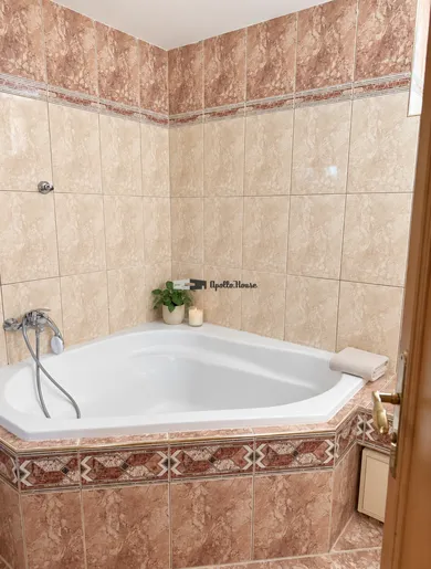 Na predaj 3-izbový byt, 95 m², Bratislava-Ružinov