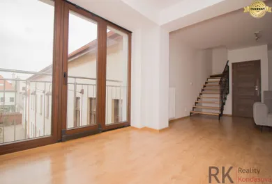 Na prenájom 3-izbový byt, 87 m², Košice-Staré Mesto, Mäsiarska