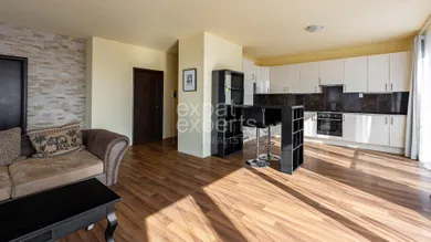 Na prenájom 2-izbový byt, 68 m², Bratislava-Nové Mesto