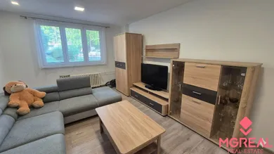 Na predaj 1-izbový byt, 39 m², Topoľčany, Krušovská
