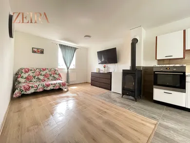 Na predaj dom, 127 m², Bratislava-Rača, Račianska