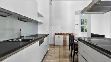 Na prenájom 3-izbový byt, 130 m², Bratislava-Staré Mesto, Hlboka