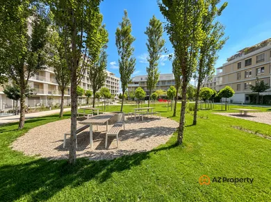 Na predaj 3-izbový byt, 99 m², Bratislava-Ružinov, Bajkalská