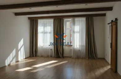Na predaj 1-izbový byt, 61 m², Nové Zámky, Tomáša Garrigue Masaryka 2.
