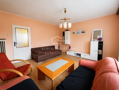 Na predaj 3-izbový dom, 120 m², Iža