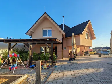 Na predaj 1-izbový dom, 244 m², Nová Dedinka, Jabloňová