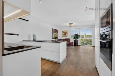 Na predaj 4-izbový byt, 152 m², Trenčín, Rybárska