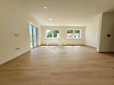 Na predaj dom, 126 m², Zvolenská Slatina, Borovinská