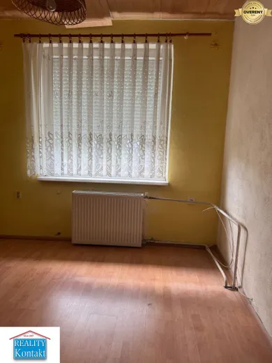Na predaj 4-izbový dom, 165 m², Michal nad Žitavou
