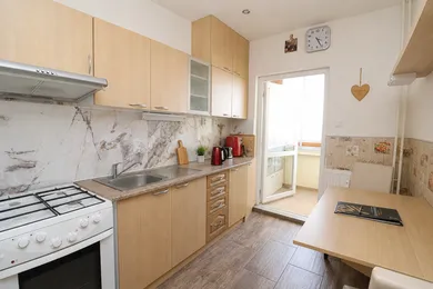 Na predaj 3-izbový byt, 64 m², Dubnica nad Váhom, Pod Hájom