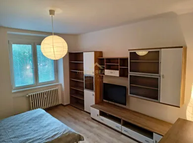 Na prenájom byt v Bratislava-Ružinov · €800 · Dokončené