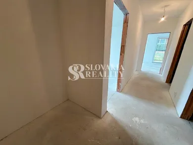 Na predaj 2-izbový byt, 67 m², Ludanice