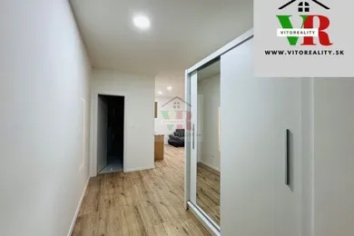 Na prenájom 2-izbový byt, 50 m², Nitra, Coboriho