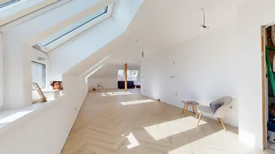 Na predaj 4-izbový byt, 141 m², Hlohovec, Rázusova
