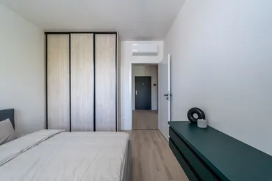 Na prenájom 2-izbový byt, 56 m², Komárno, Nám. Kossutha