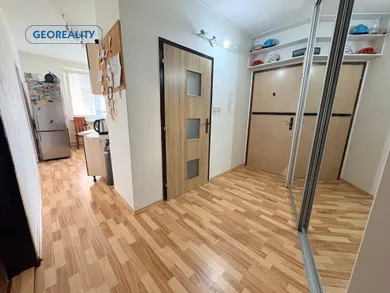 Na predaj 3-izbový byt, 84 m², Levice, Mochovská ul.