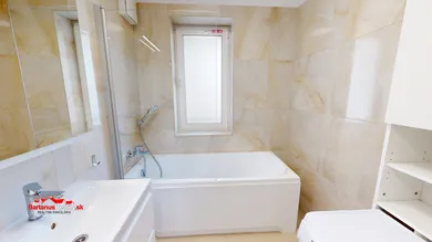 Na prenájom 2-izbový byt, 50 m², Dubnica nad Váhom, Dubová
