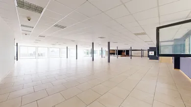 Na prenájom komerčné, 100 m², Trnava, Nitrianska