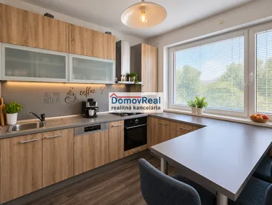 Na predaj 3-izbový byt, 66 m², Šamorín, Hlavná