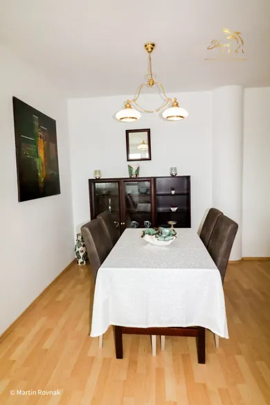 Na prenájom 3-izbový byt, Bratislava-Staré Mesto
