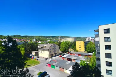 Na predaj 3-izbový byt, 71 m², Bratislava-Rača, Sadmelijská
