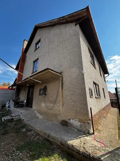 Na predaj dom, 160 m², Bátovce