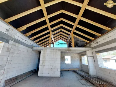 Na predaj 5-izbový dom, 120 m², Zvolen
