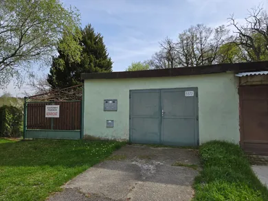 Na predaj pozemok v Bratislava-Dúbravka · €87 500 · Pôvodný stav