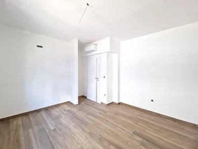 Na predaj 3-izbový byt, 65 m²