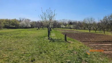 Na predaj pozemok, Šoporňa, Sereďská